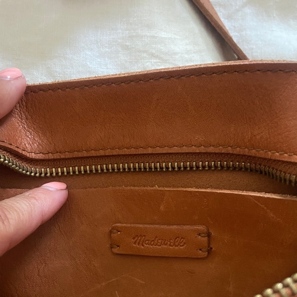 Madewell Tan Leather Crossbody Saddle Bag - Picture 4 of 4